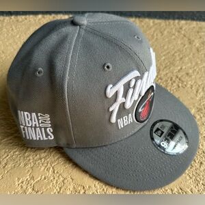 Miami Heat New Era 2020 NBA Finals Bound Locker Room 9FIFTY Snapback Gray Hat